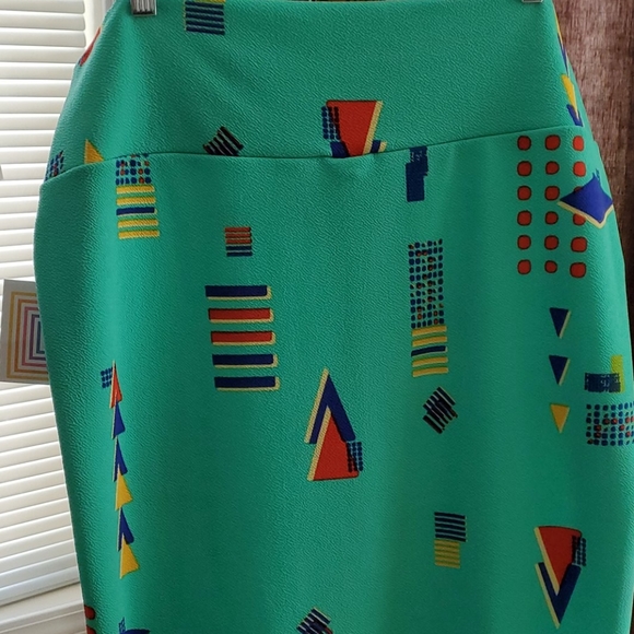 Lularoe Cassie women's skirt size 3XL - Picture 2 of 11